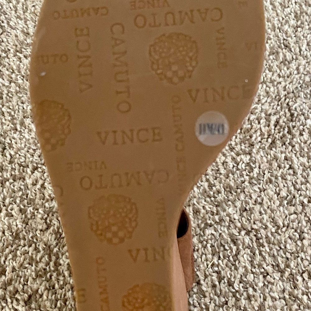 Vince Camuto Sandals.NWOT - Picture 6 of 7